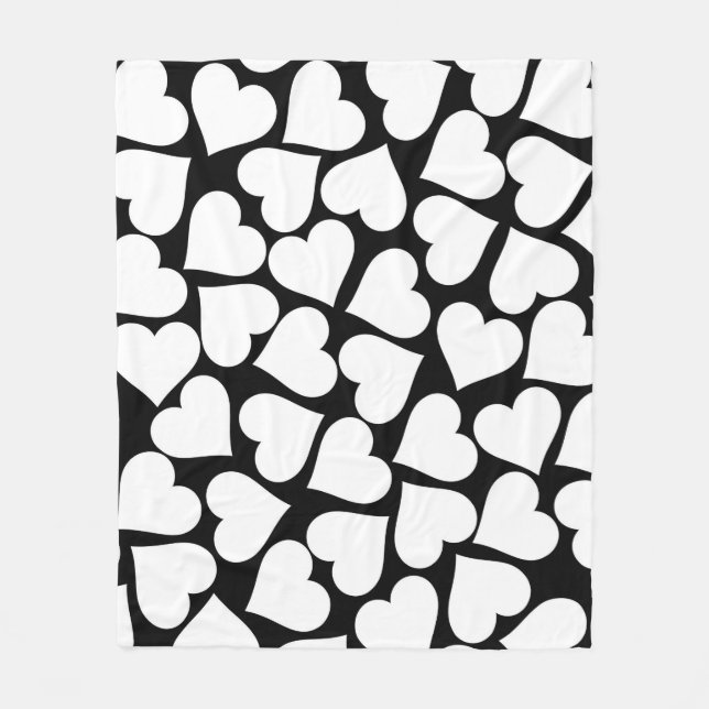 Retro Black and White Heart Pattern Fleece Blanket (Front)