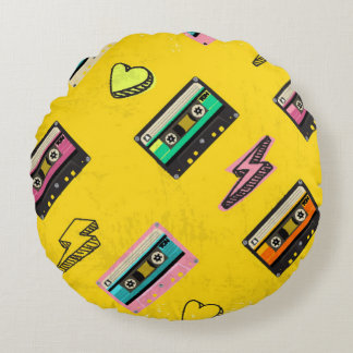 Retro Cassette: 80's Love Party Design Round Pillow