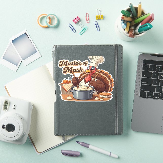 Retro Chef Turkey Thanksgiving Oversized T-Shirt (iPad Cover)