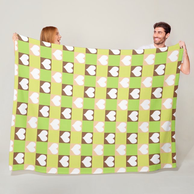 Retro Chequerboard Heart Pattern Fleece Blanket (In Situ)