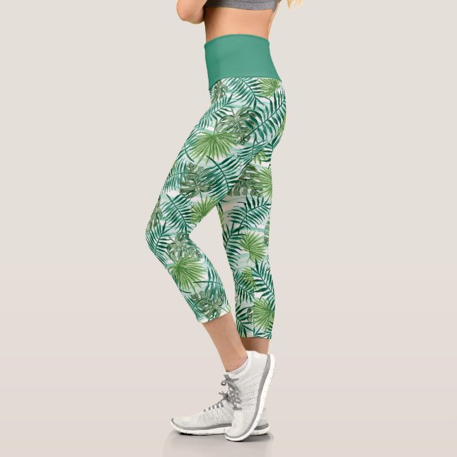 Retro Chic Tropical Green Palm Tree Leaves Pattern Capri Leggings (Left)
