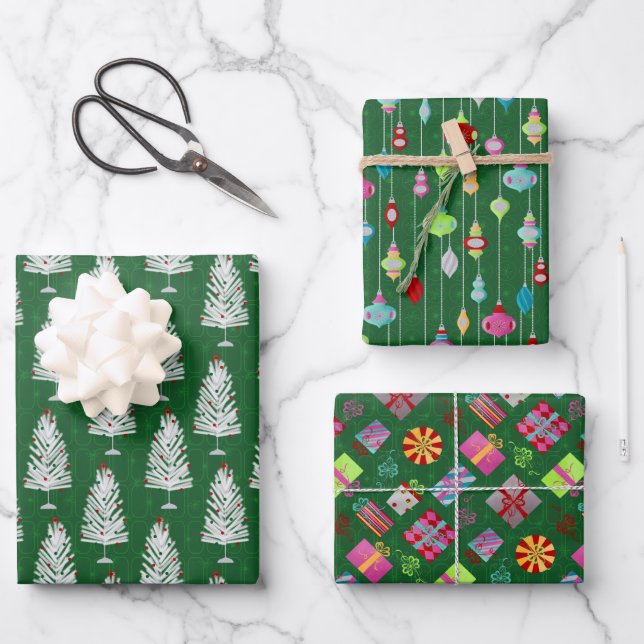 Retro Christmas Set 1 Green Christmas Wrapping Paper Sheet (Front)