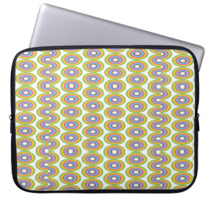 Retro circles pattern laptop sleeve