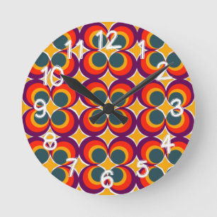 Retro Clovers  Round Clock