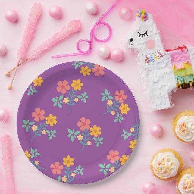 Retro Cute Daisy Bouquet Pattern in Purple Paper Plate (Party)