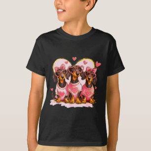Retro Dachshund With Heart Sungles Valentine's Day T-Shirt