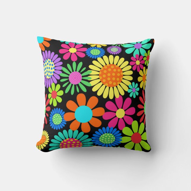 Retro Daisy Blossom Flower Power Pattern Throw Pillow (Front)
