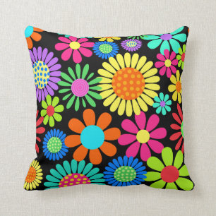 Retro Daisy Blossom Flower Power Pattern Throw Pillow