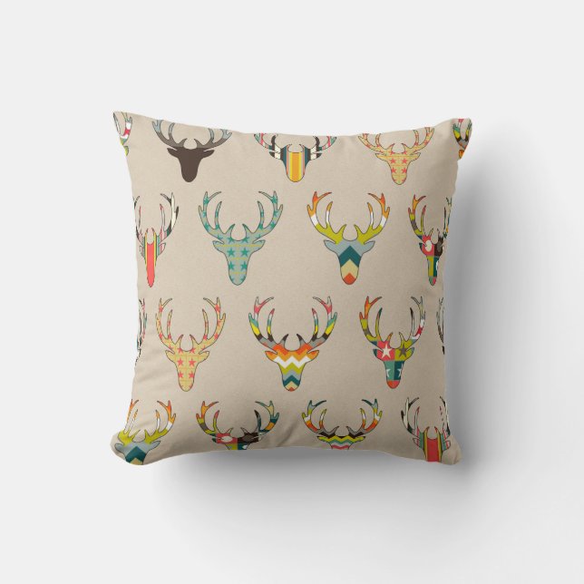 retro deer head on linen throw pillow (Front)