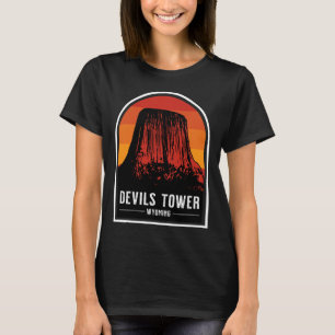 Retro Devils Tower National Monument Wyoming Hikin T-Shirt