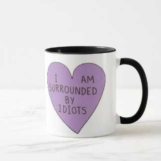 Rétro 'Entouré D'Idiots' Novelty Grunge Mug