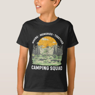 Retro Family Camng Crew Est 2025 Camper Camp Camng T-Shirt