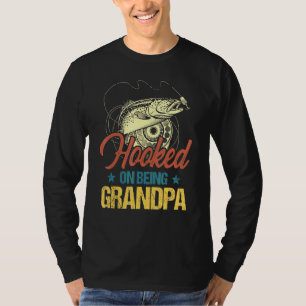 Retro Fishing Hooked On Being Grandpa For Men T-Shirt