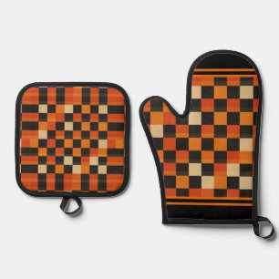 Retro Game Board Check Oven Mitt & Pot Holder Set