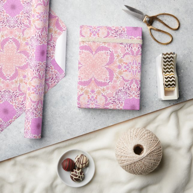 Retro garden florals  in pink wrapping paper (Crafts)