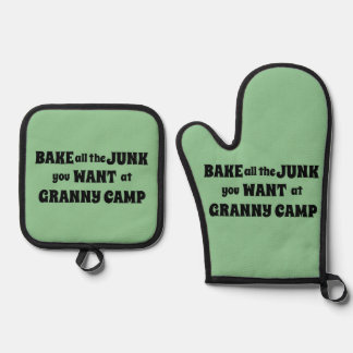 Retro Granny Camp Text Oven Mitt & Pot Holder Set