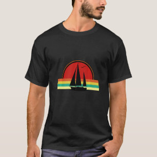 Retro Graphic Sailboat Captain Sailing Sea Boat Sa T-Shirt