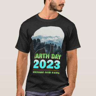 Retro Green Eco Friendly Earth Day 2023 T-Shirt