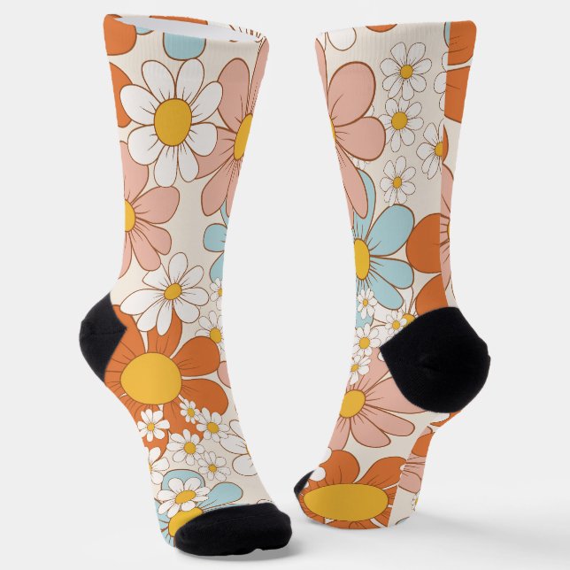 Retro Groovy Floral Daisy Seamless Pattern Socks (Angled)