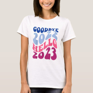 Retro Groovy Goodbye 2022 Hello 2023 New Year’s Ev T-Shirt