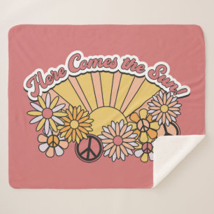 Retro Groovy   Here Comes the Sun Vintage Graphic Sherpa Blanket