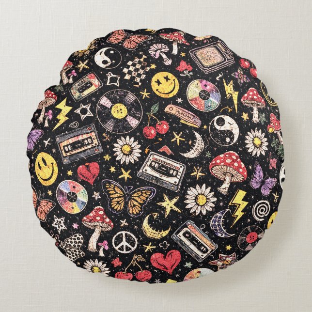 Retro Grunge Sunshine Bliss Round Pillow (Front)