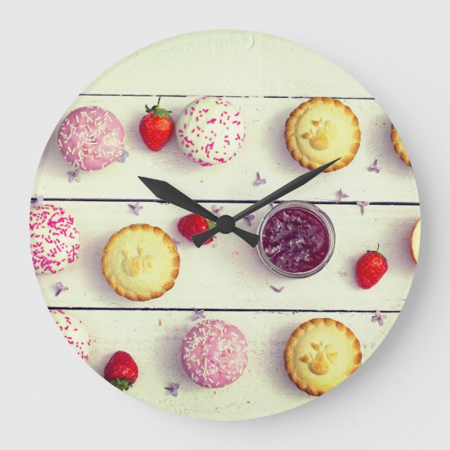 Rétro horloge de cuisine avec des petits gâteaux (Recto)