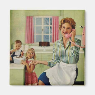 Retro Housewife & Family Magnet