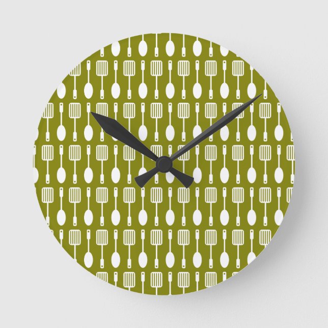 Retro Kitchen Cooking Utensils Pattern Round Clock (Front)