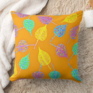 Retro Leaf Pattern Throw Pillow