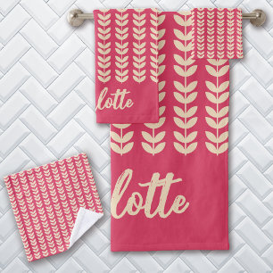 Retro Leaf Pattern Vintage Monogram Pink Bath Towel Set
