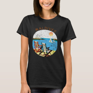 Retro Maldives Souvenir Vintage beach Vacation T-Shirt