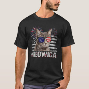 Retro Meowica Cat Sunglasses USA Flag Fireworks 4t T-Shirt