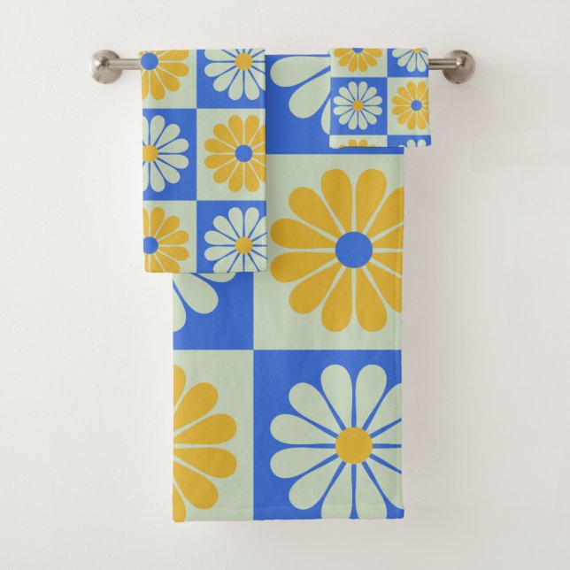 Retro Mid Century Mod Flowers in Blue and Yellow Bath Towel Set (Insitu)