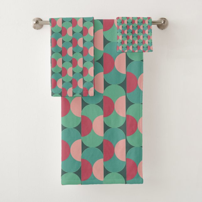 Retro Ovals and Semi-Circles  Bath Towel Set (Insitu)