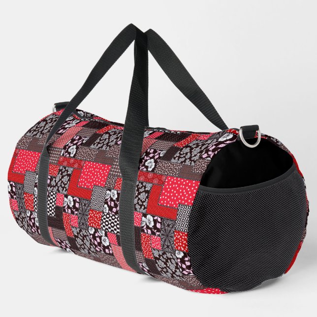 Retro Patchwork Floral Quilt Pattern Duffle Bag (Right Corner)