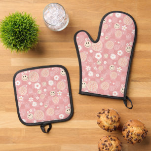Retro Pink Groovy Chequered Hippie Pattern Oven Mitt & Pot Holder Set