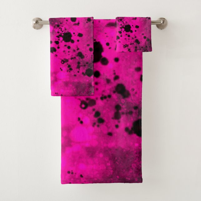 Retro Pink Paint Splatter  Bath Towel Set (Insitu)