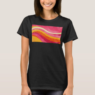 Retro Pink Waves – Vintage Wavy Background T-Shirt