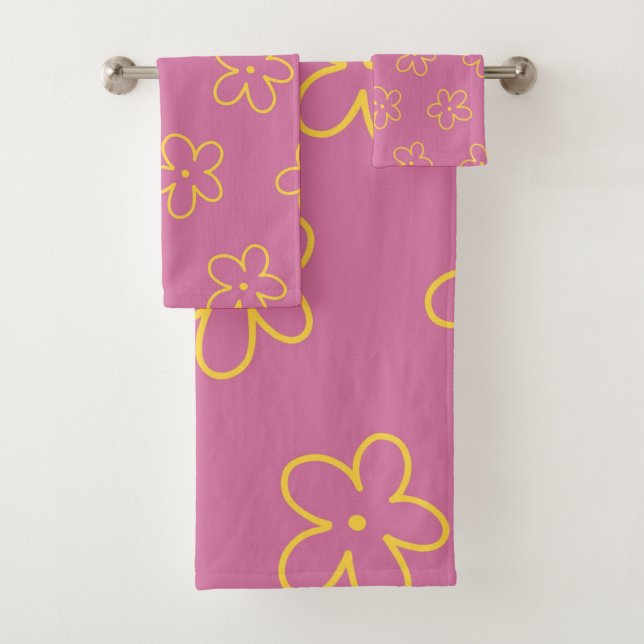 Retro Purple Yellow Floral Simple Flower Pattern Bath Towel Set (Insitu)