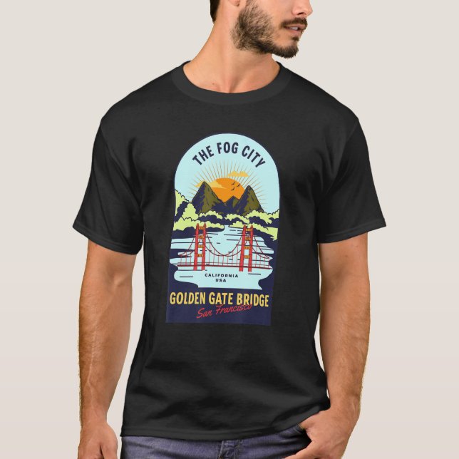 Retro San Francisco California Golden Gate Bridge  T-Shirt (Front)