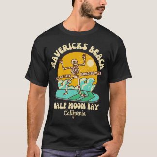 Retro Sixties Mavericks Beach Half Moon Bay Califo T-Shirt