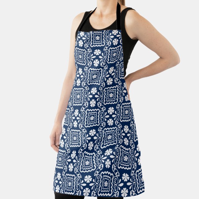 retro sixties white blue floral pattern apron (Insitu)