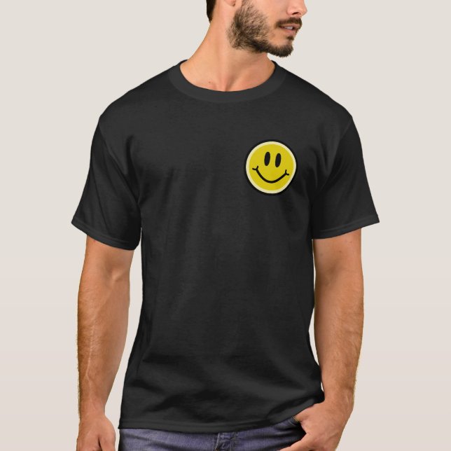 Retro Smiley Face T-shirt – 90s Vibe (Front)