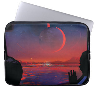 Retro Space Poster - Viewers Observe Trappist-1e. Laptop Sleeve