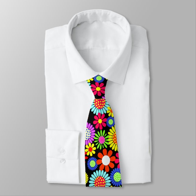 Retro spring hippie flower power tie (Tied)