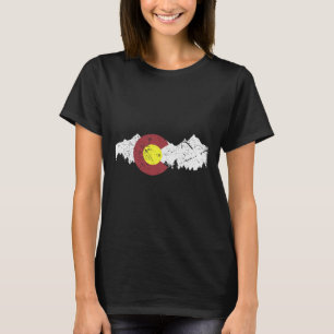 Retro State Flag Colorado Rocky Mountains Skiing A T-Shirt