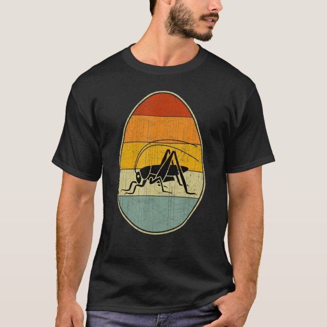 Retro Style Easter Egg Graphic   Easter Day Grassh T-Shirt (Front)