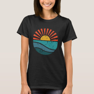 Retro Sun Ocean Waves Vintage Graphic T-Shirt