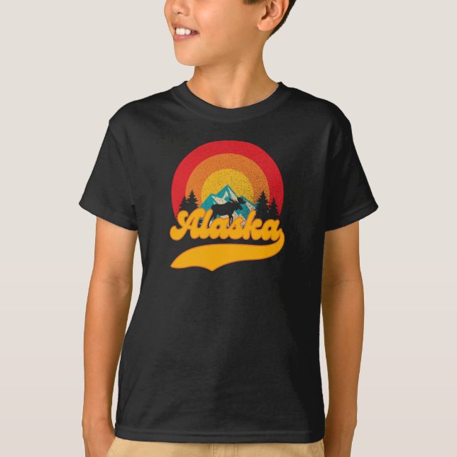 Retro Sunset Alaska Juneau Moose 0Mountains Wild  T-Shirt (Front)